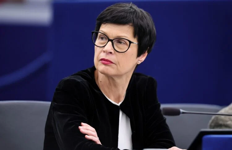 Politiko: U izradi ugovor o pristupanju Crne Gore EU