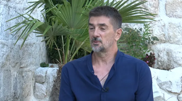 Vojin Ćetković: Važno mi je s kim dijelim scenu