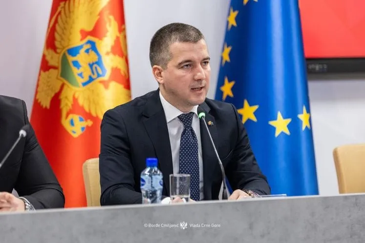 Bečić: Spašavanje i čuvanje života i zdravlja mladih najuzvišeniji cilj svakog odgovornog čionica društva