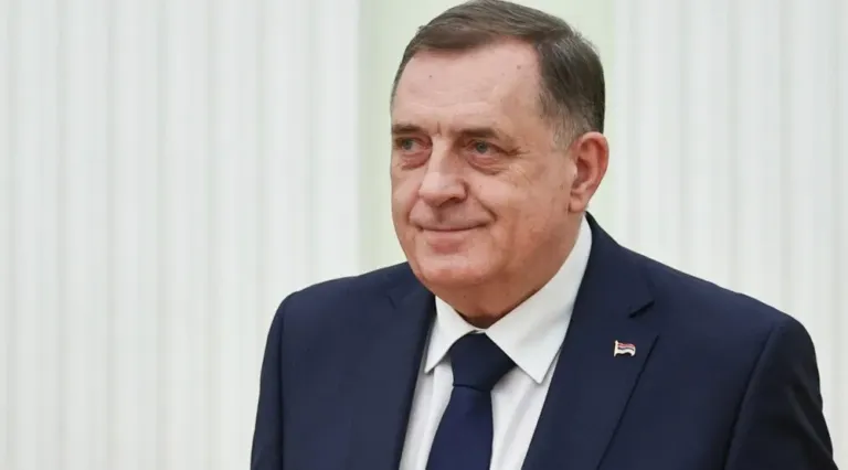 VIDEO-Srbija ima Vučića s parizerom, a BiH Dodika s mesnim nareskom