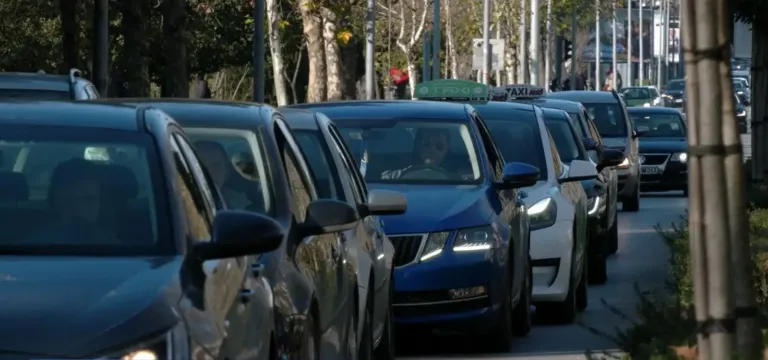 Pojačan intenzitet saobraćaja na pojedinim graničnim prelazima